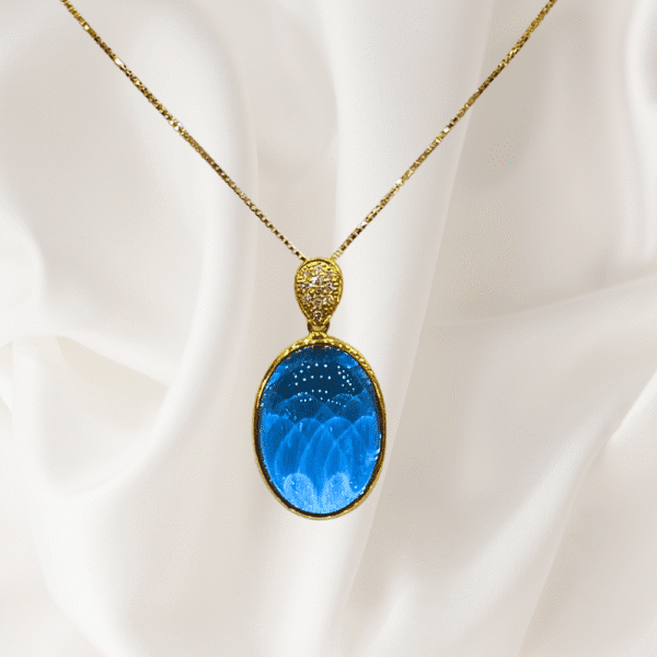 16.07 Ct Blue Topaz & 0.06 Ct Diamond Pendant in 18K Gold
