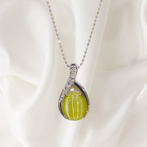 1.36 Ct Cat’s Eye & 0.08 Ct Diamond Pendant in 18K White Gold