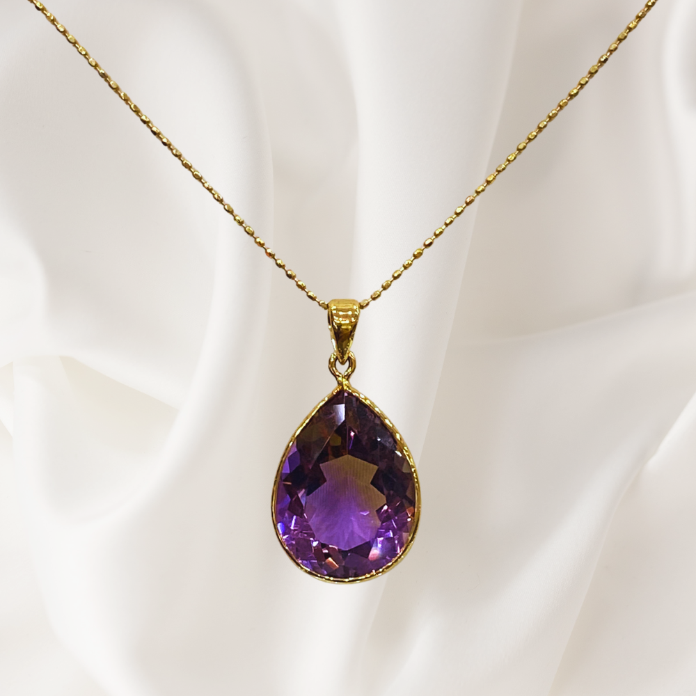 9.82 Ct Amethyst Pendant in 18K Gold