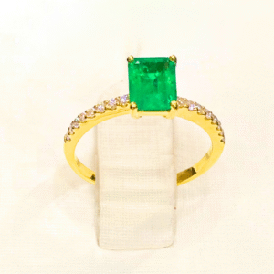 0.78 Ct Emerald & 0.16 Ct Diamond Ring in 18K Yellow Gold