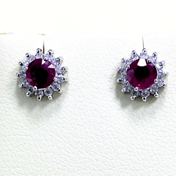 2.02 Ct Vivid Ruby & 0.38 Ct VVS1 Diamonds in 18K White Gold