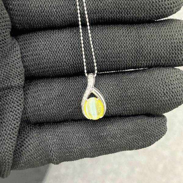 1.36 Ct Cat’s Eye & 0.08 Ct Diamond Pendant in 18K White Gold