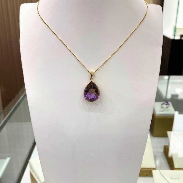 9.82 Ct Amethyst Pendant in 18K Gold