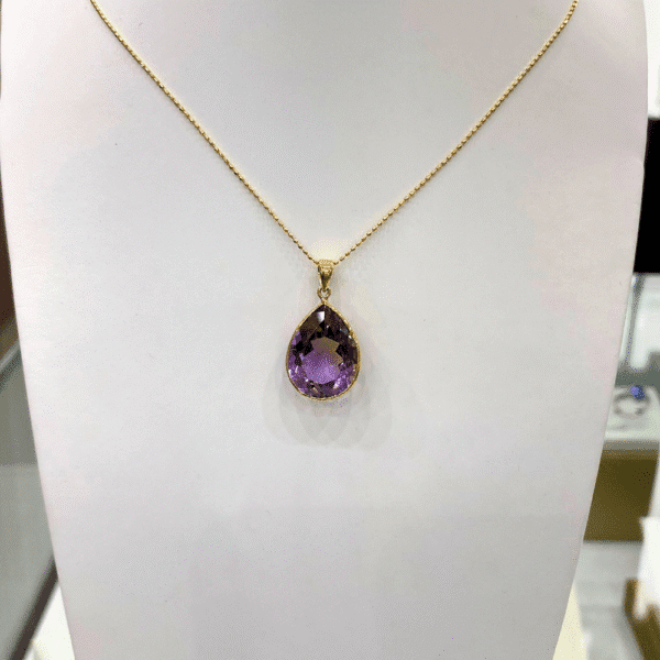 9.82 Ct Amethyst Pendant in 18K Gold