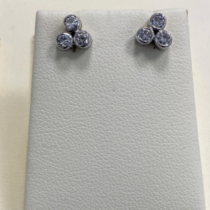 VVS2 Diamond Studs in 18K White Gold