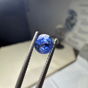 1.11 Ct Round Blue Sapphire