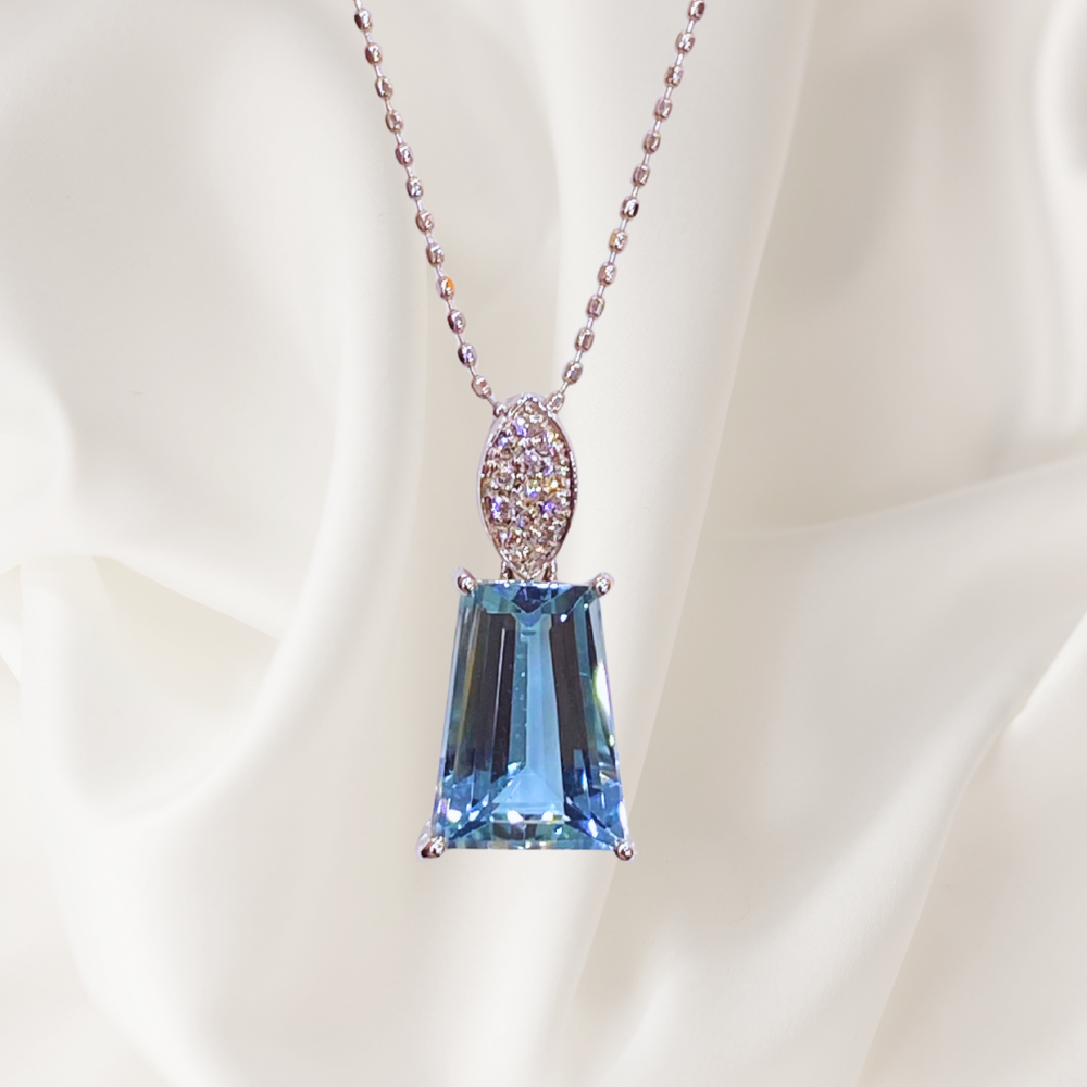 2.44 Ct Aquamarine & 0.04 Ct Diamond Pendant in 18K White Gold